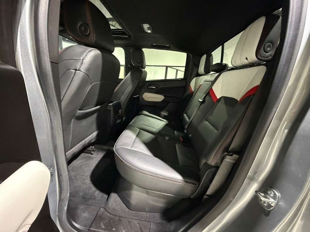 GMC Canyon AT4X Crew Cab 4WD 2024