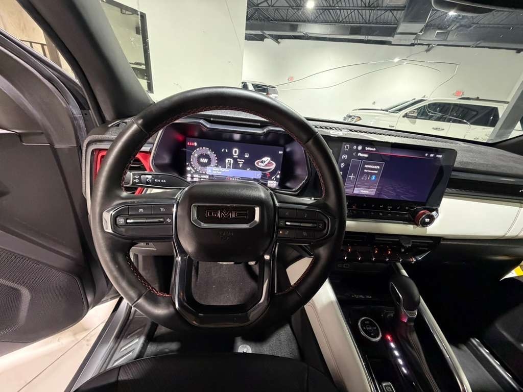 GMC Canyon AT4X Crew Cab 4WD 2024