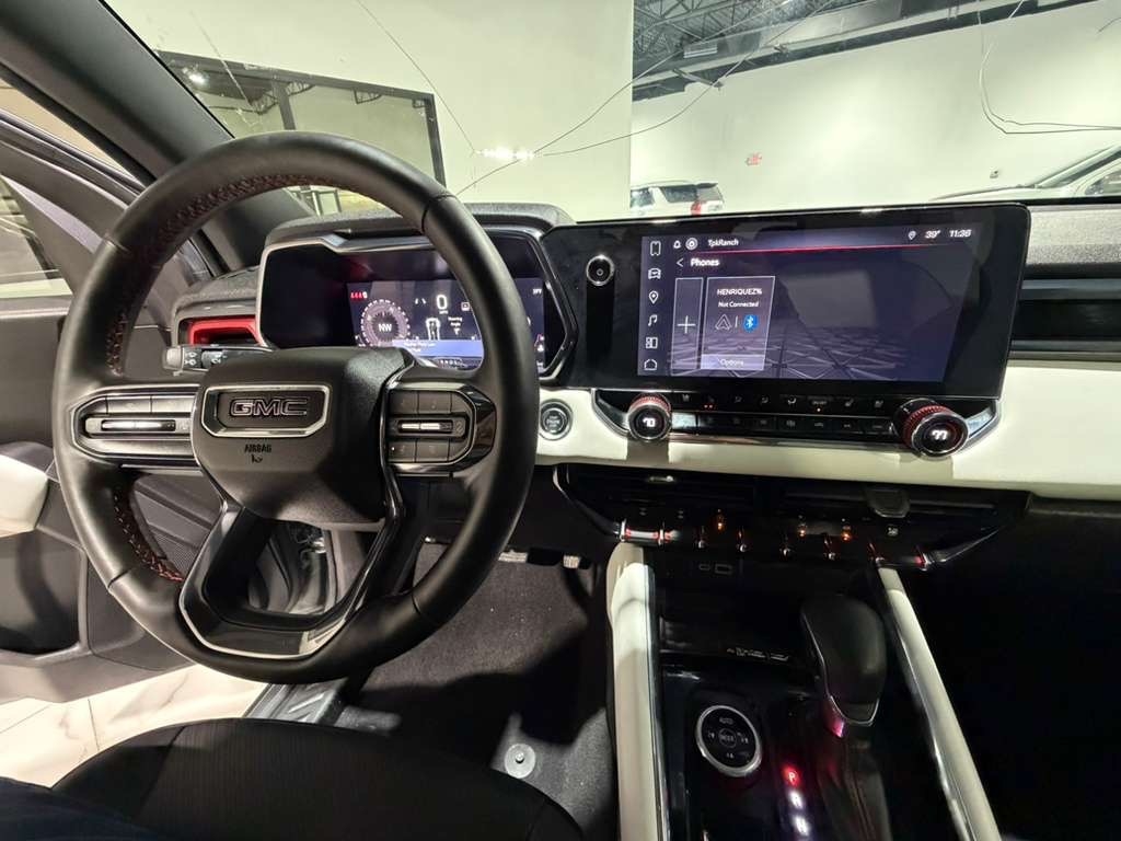 GMC Canyon AT4X Crew Cab 4WD 2024