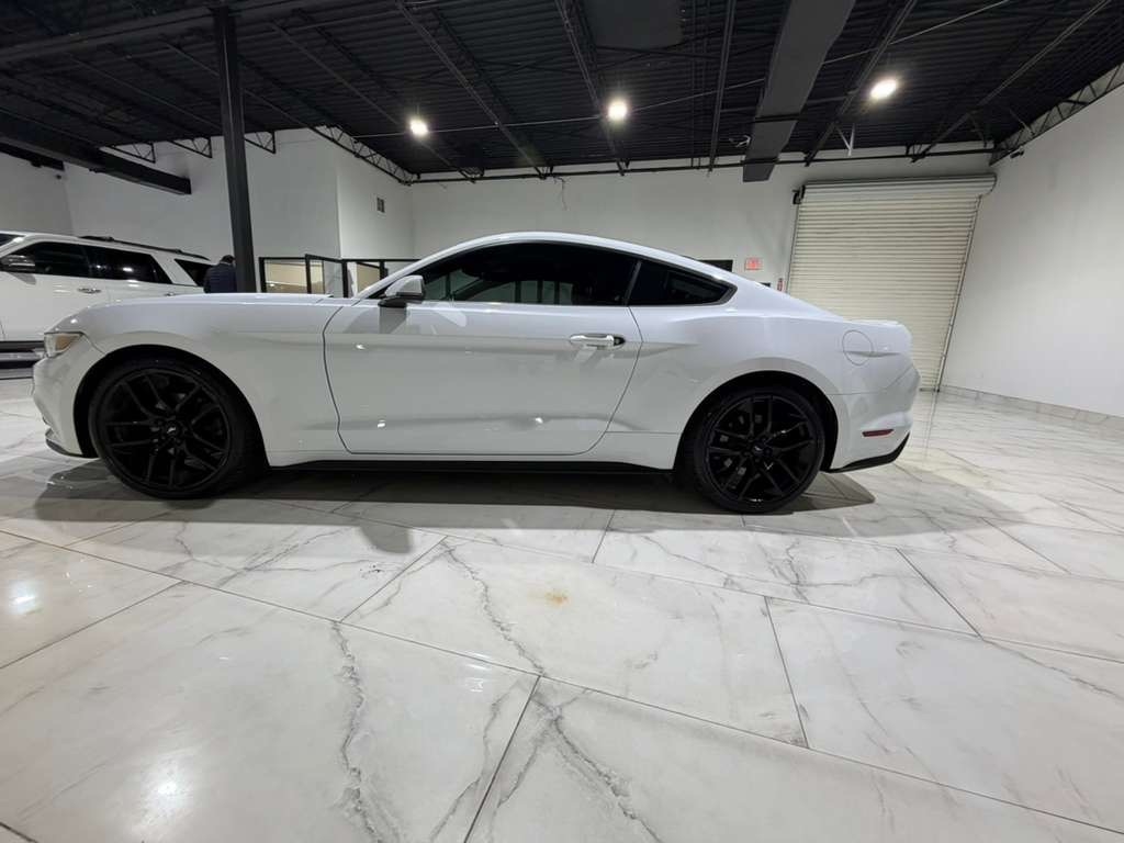 Ford Mustang EcoBoost Premium Coupe 2016