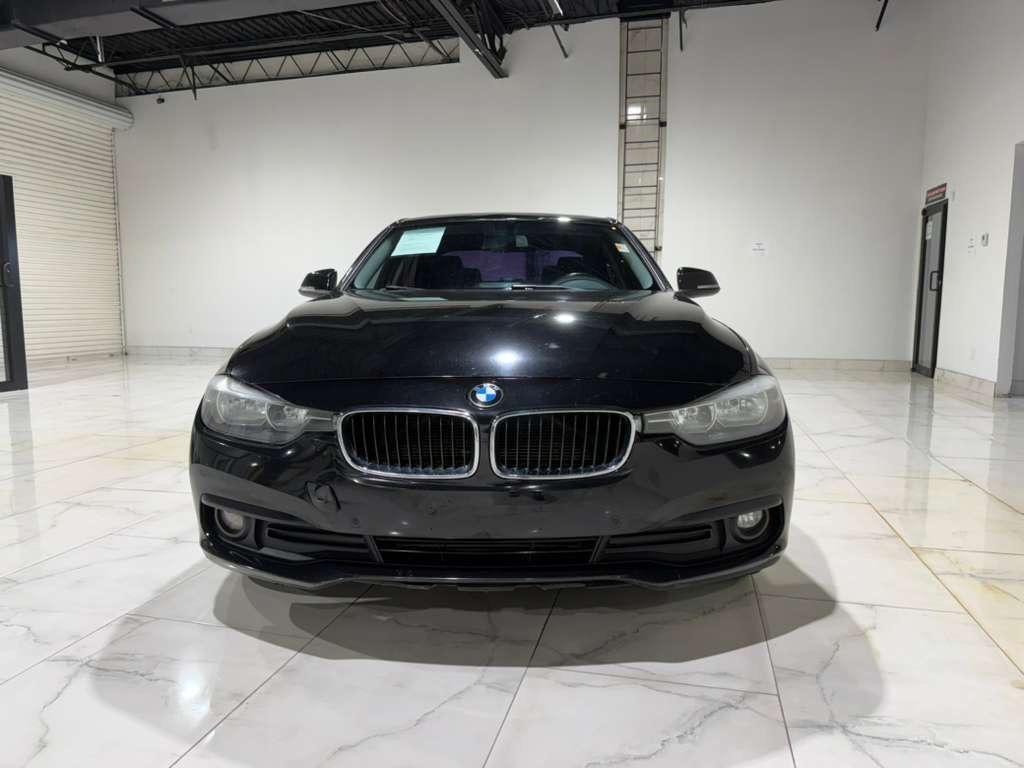 BMW 3-Series 320i Sedan 2017