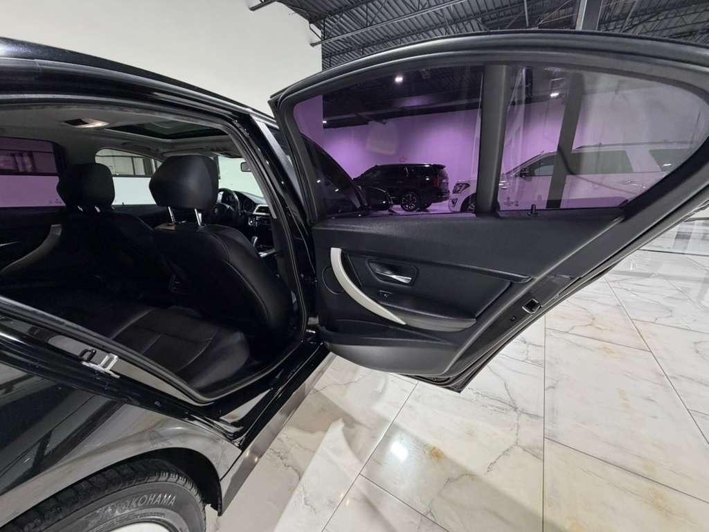 BMW 3-Series 320i Sedan 2017