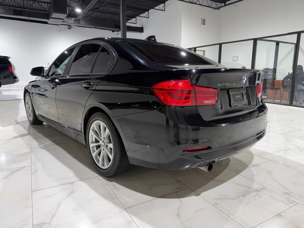 BMW 3-Series 320i Sedan 2017