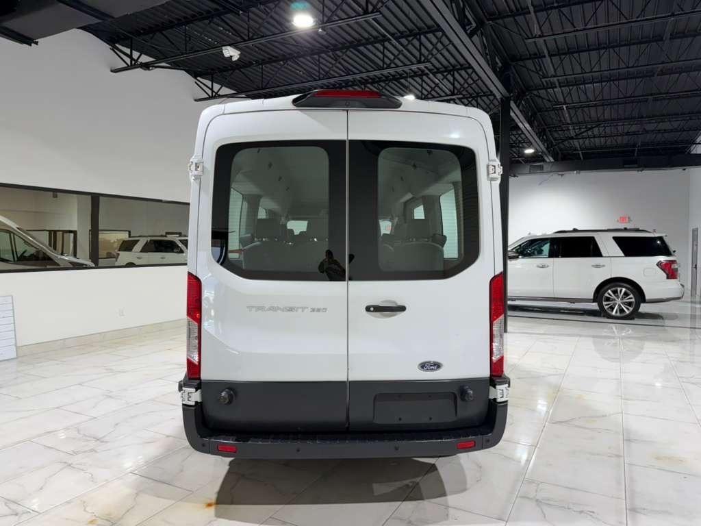 Ford Transit 350 Wagon Med. Roof XL w/Sliding Pass. 148-in. WB 2018