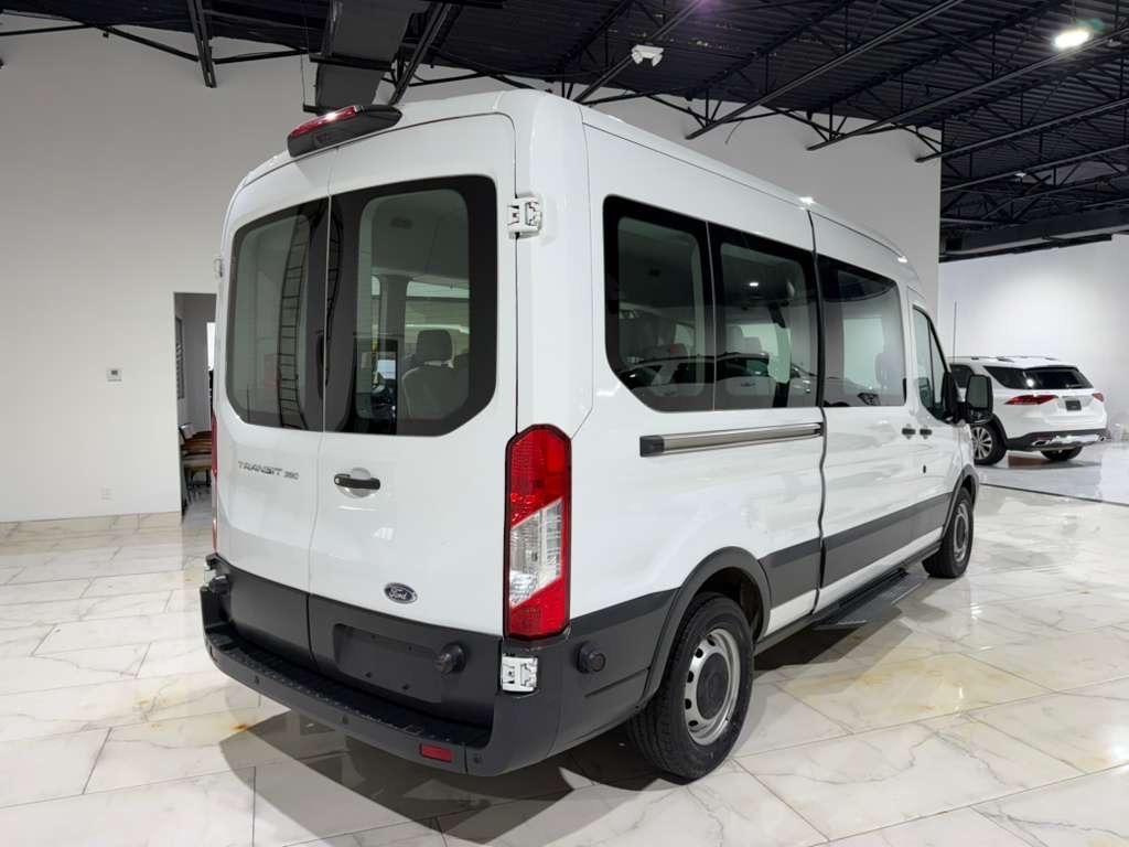 Ford Transit 350 Wagon Med. Roof XL w/Sliding Pass. 148-in. WB 2018