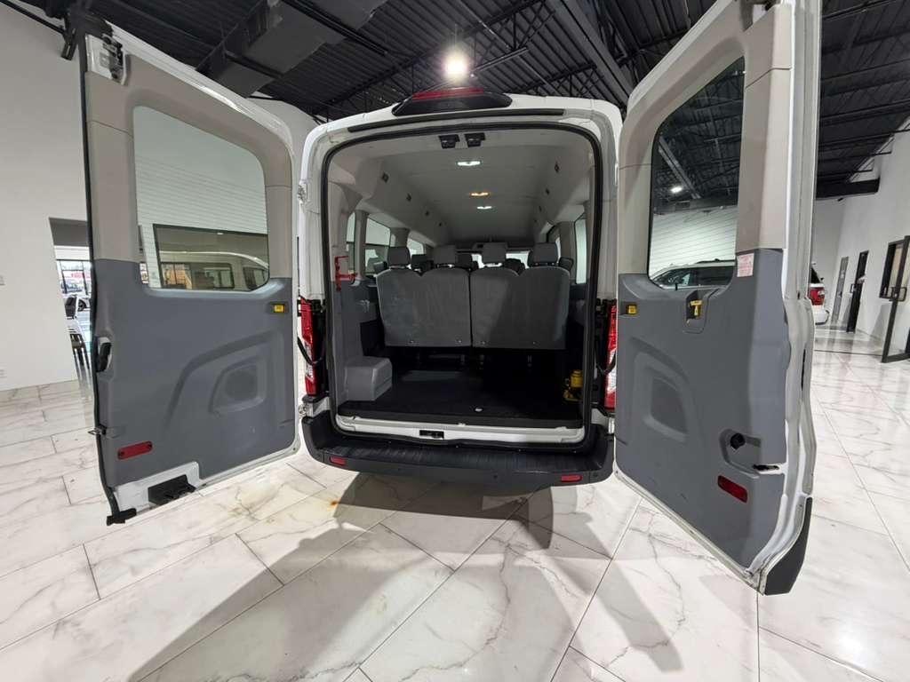 Ford Transit 350 Wagon Med. Roof XL w/Sliding Pass. 148-in. WB 2018
