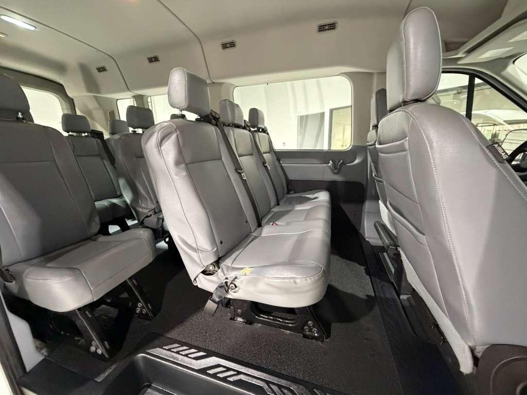 Ford Transit 350 Wagon Med. Roof XL w/Sliding Pass. 148-in. WB 2018