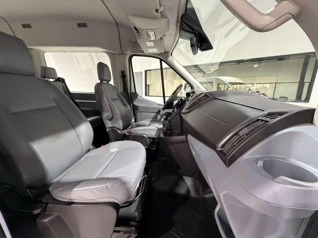Ford Transit 350 Wagon Med. Roof XL w/Sliding Pass. 148-in. WB 2018