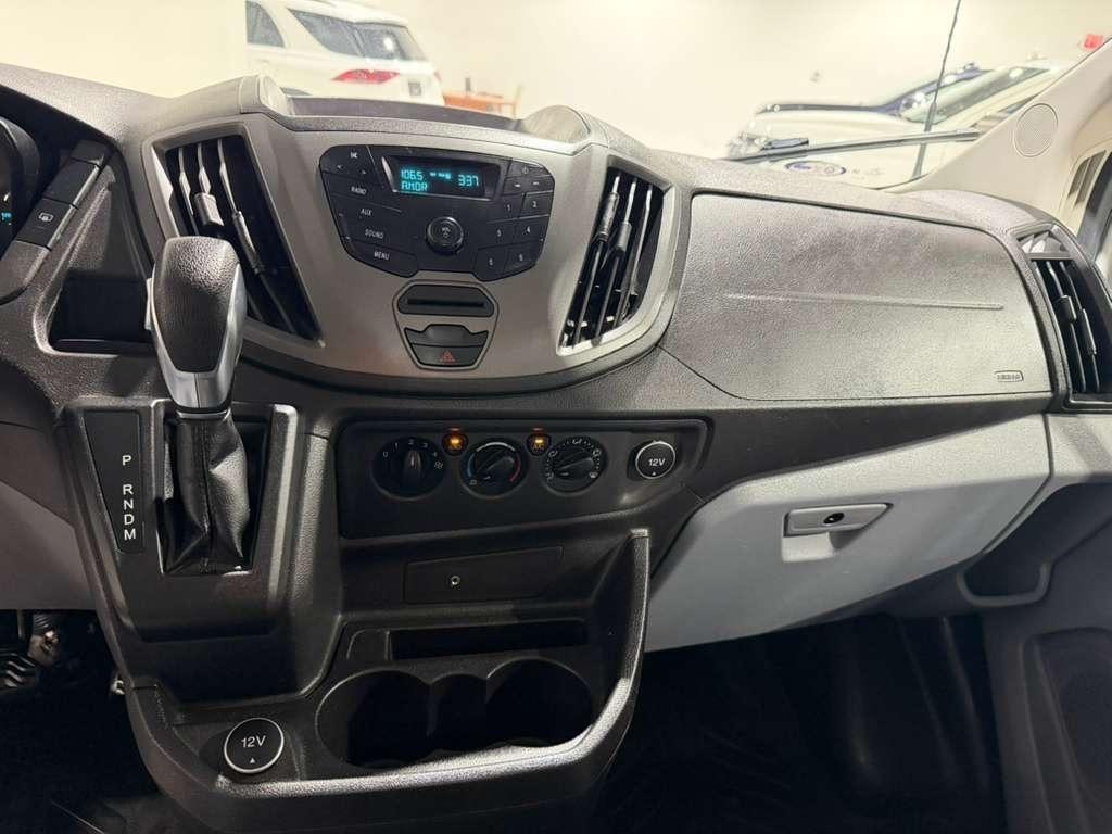 Ford Transit 350 Wagon Med. Roof XL w/Sliding Pass. 148-in. WB 2018