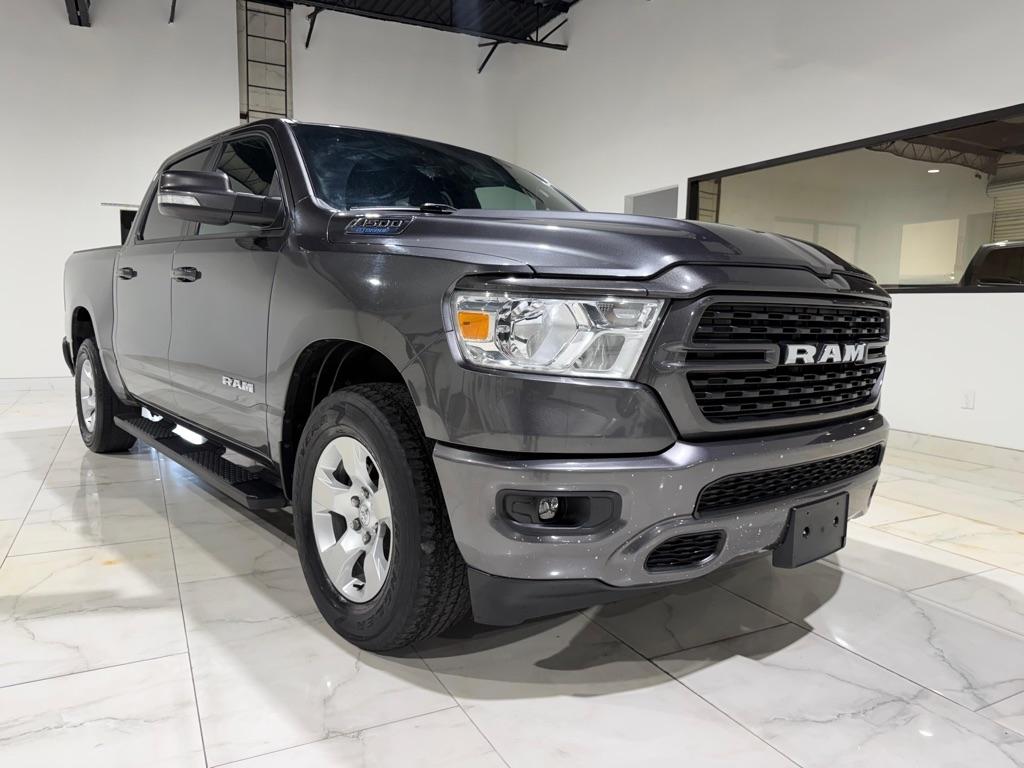 RAM 1500 Lone Star Crew Cab SB 4WD 2022