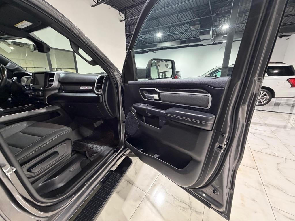 RAM 1500 Lone Star Crew Cab SB 4WD 2022