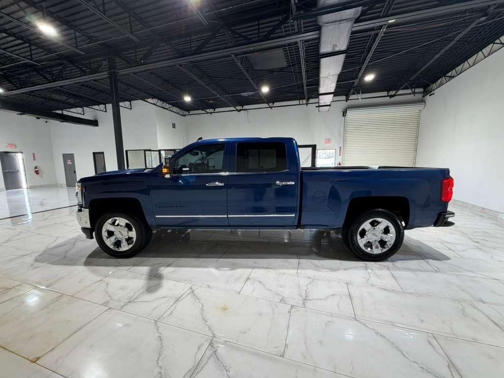 Chevrolet Silverado 1500 LTZ Crew Cab 4WD 2017