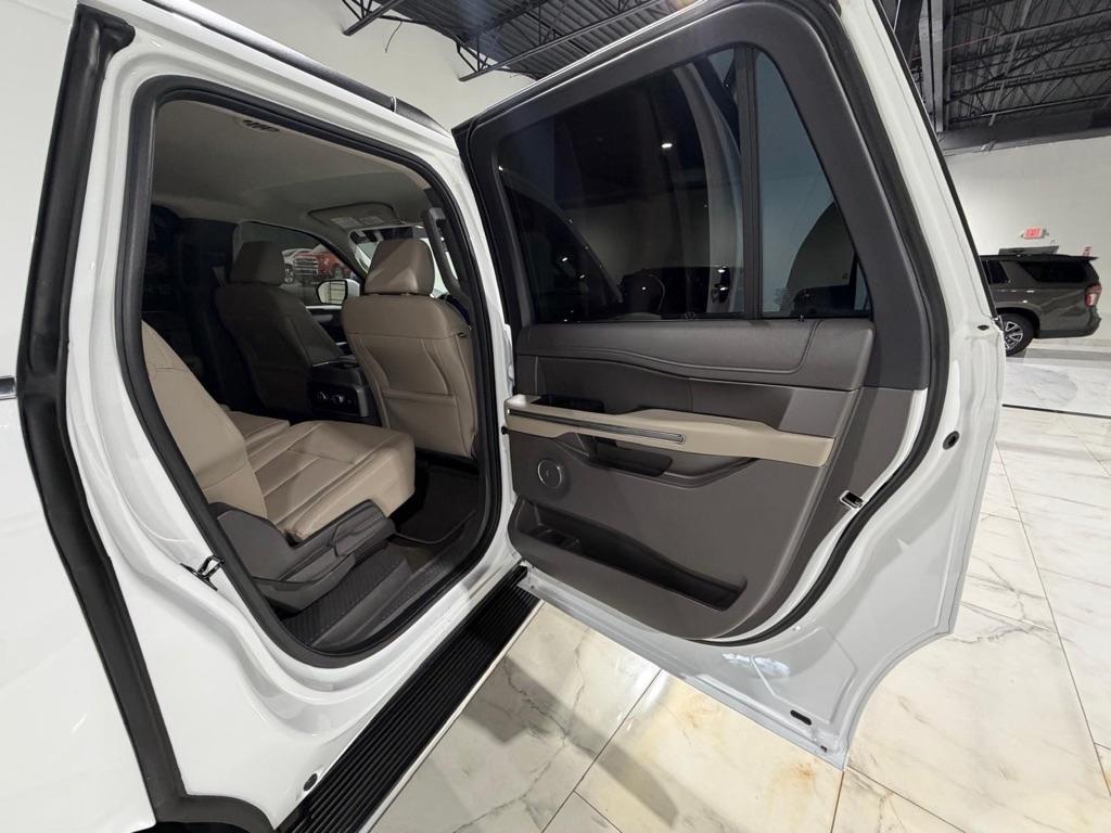 Ford Expedition MAX XLT 2021