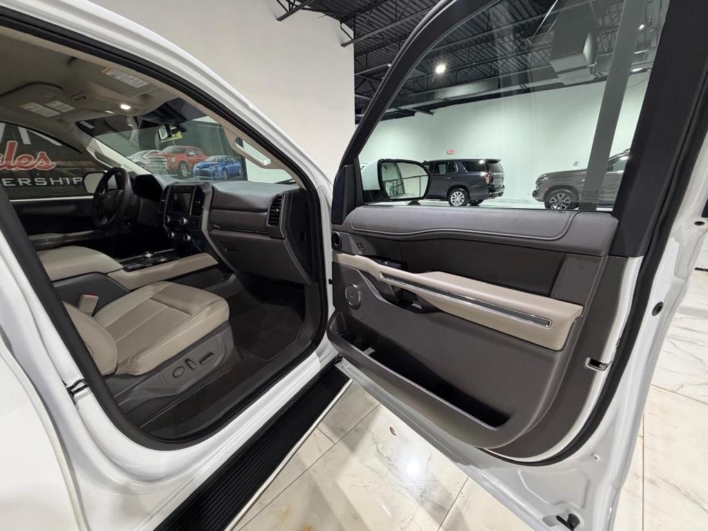 Ford Expedition MAX XLT 2021