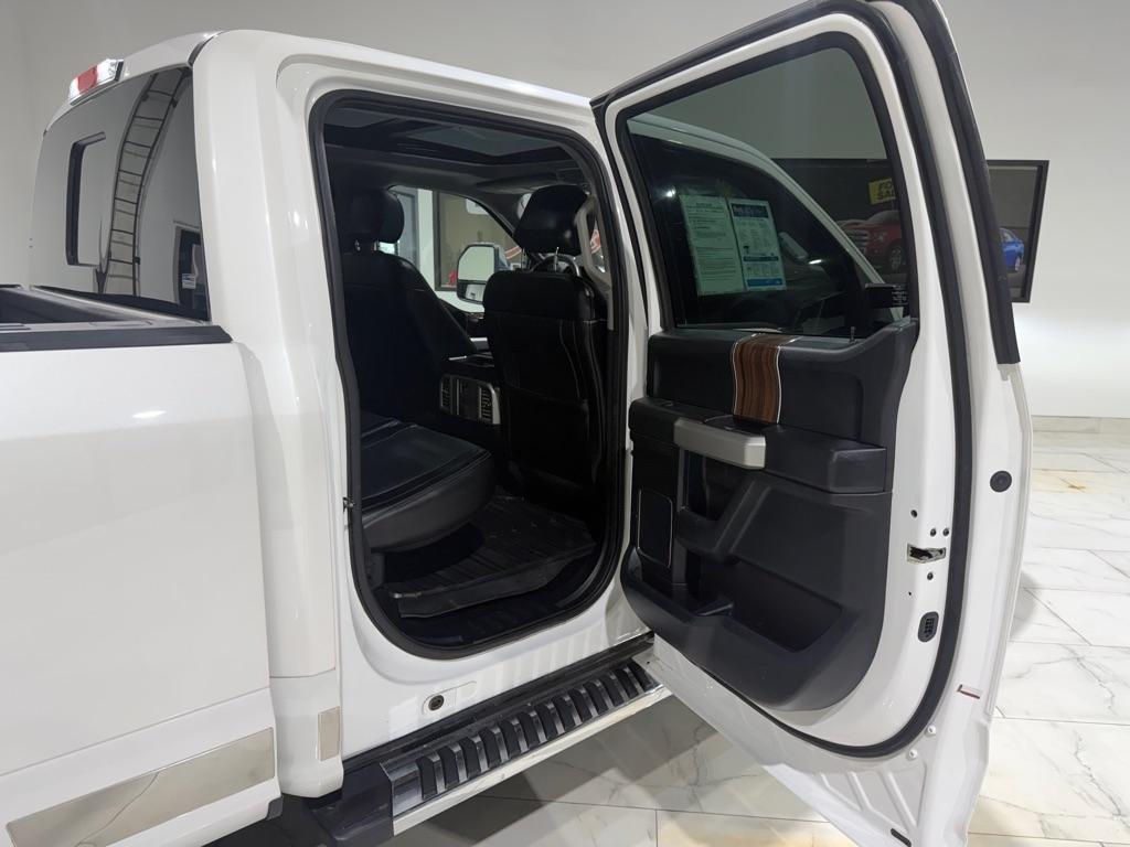 Ford F-150 Lariat SuperCrew 5.5-ft. Bed 4WD 2016