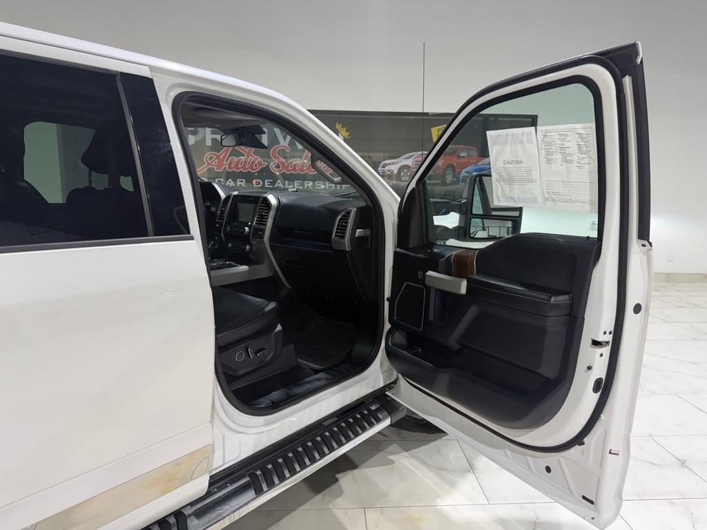 Ford F-150 Lariat SuperCrew 5.5-ft. Bed 4WD 2016