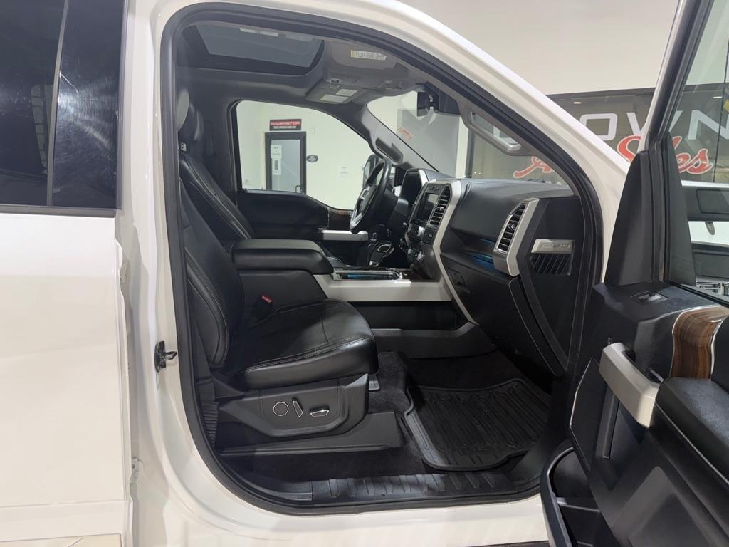 Ford F-150 Lariat SuperCrew 5.5-ft. Bed 4WD 2016