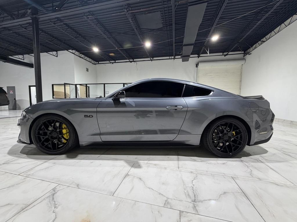 Ford Mustang GT Coupe 2021