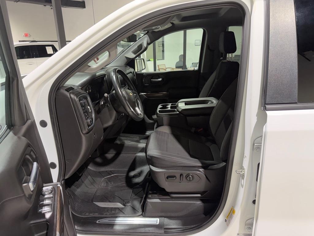 Chevrolet Silverado 1500 LT Crew Cab 4WD 2020