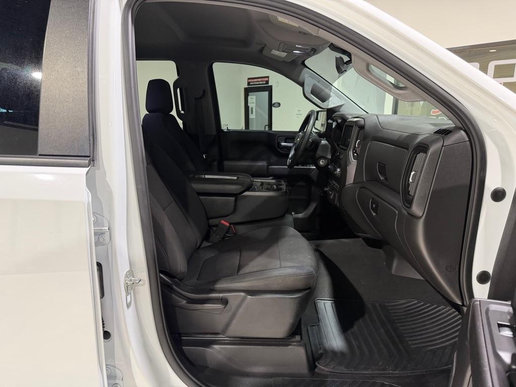 Chevrolet Silverado 1500 Custom Crew Cab Short Box 2WD 2021