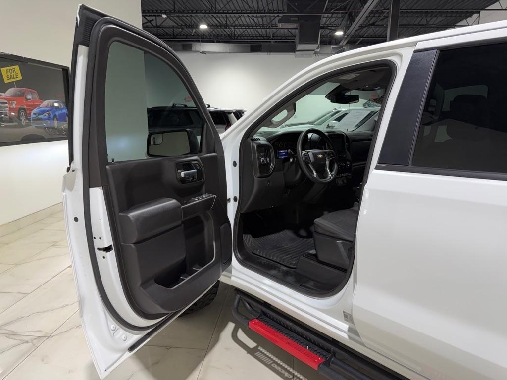 Chevrolet Silverado 1500 Custom Crew Cab Short Box 2WD 2021