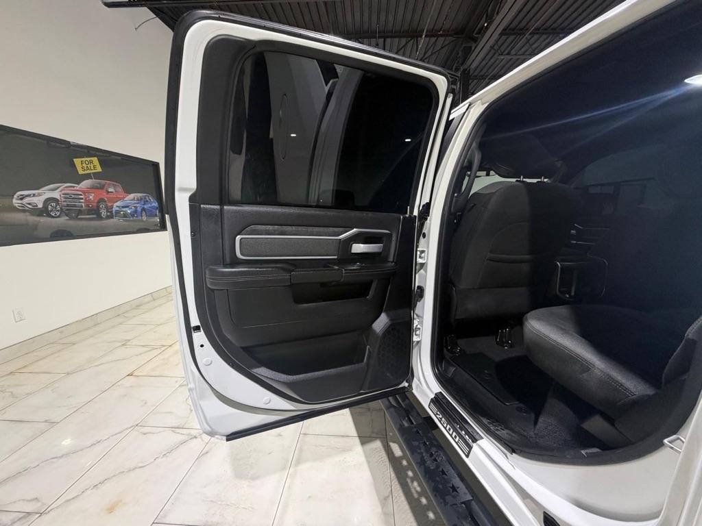 RAM 2500 Tradesman Crew Cab SWB 4WD 2020