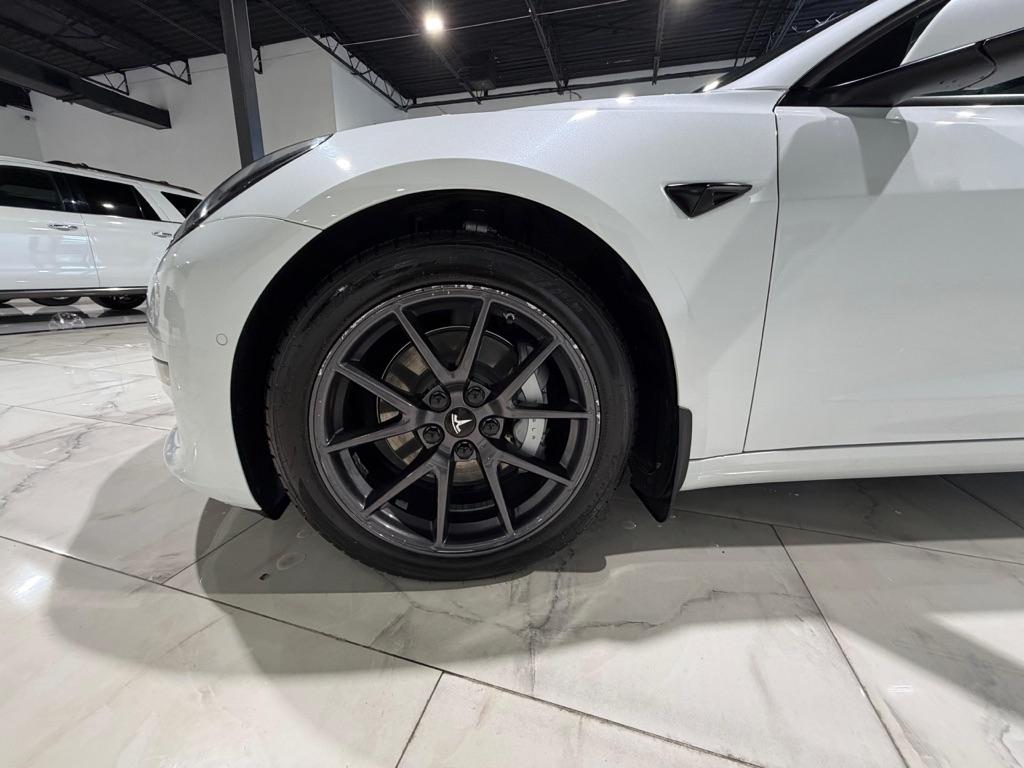 Tesla Model 3 Standard Range Plus 2021