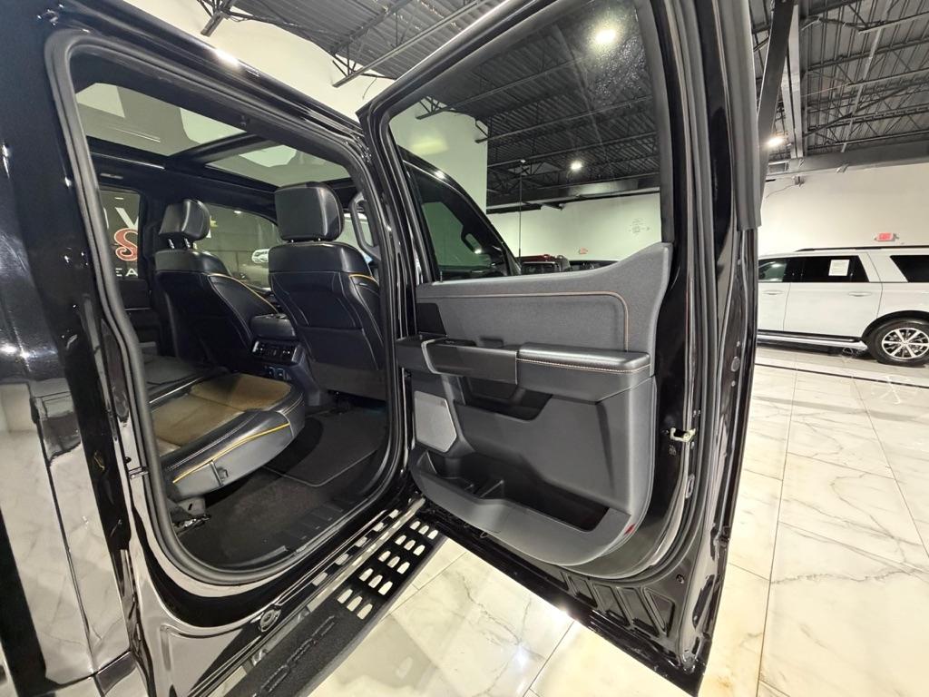 Ford F-150 Lariat SuperCrew 5.5-ft. Bed 4WD 2023