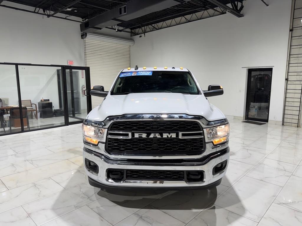 RAM 3500 Crew Cab 2WD DRW 2019