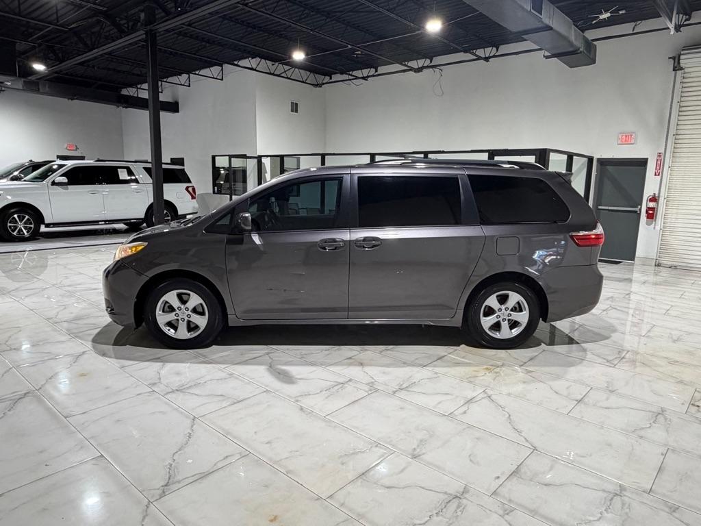 Toyota Sienna LE FWD 8-Passenger V6 2015