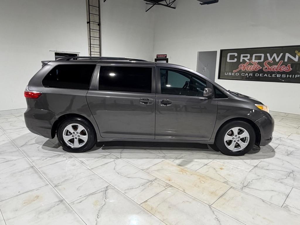 Toyota Sienna LE FWD 8-Passenger V6 2015