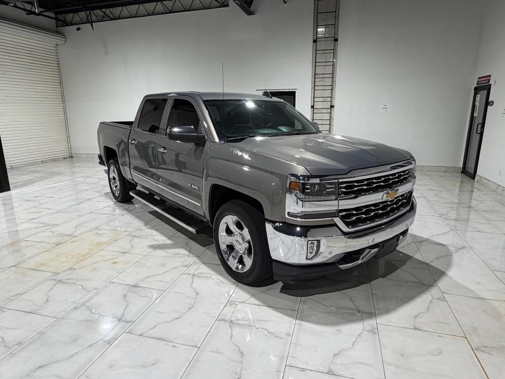 Chevrolet Silverado 1500 LTZ Crew Cab 2WD 2017