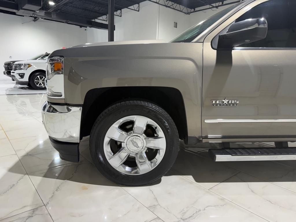 Chevrolet Silverado 1500 LTZ Crew Cab 2WD 2017