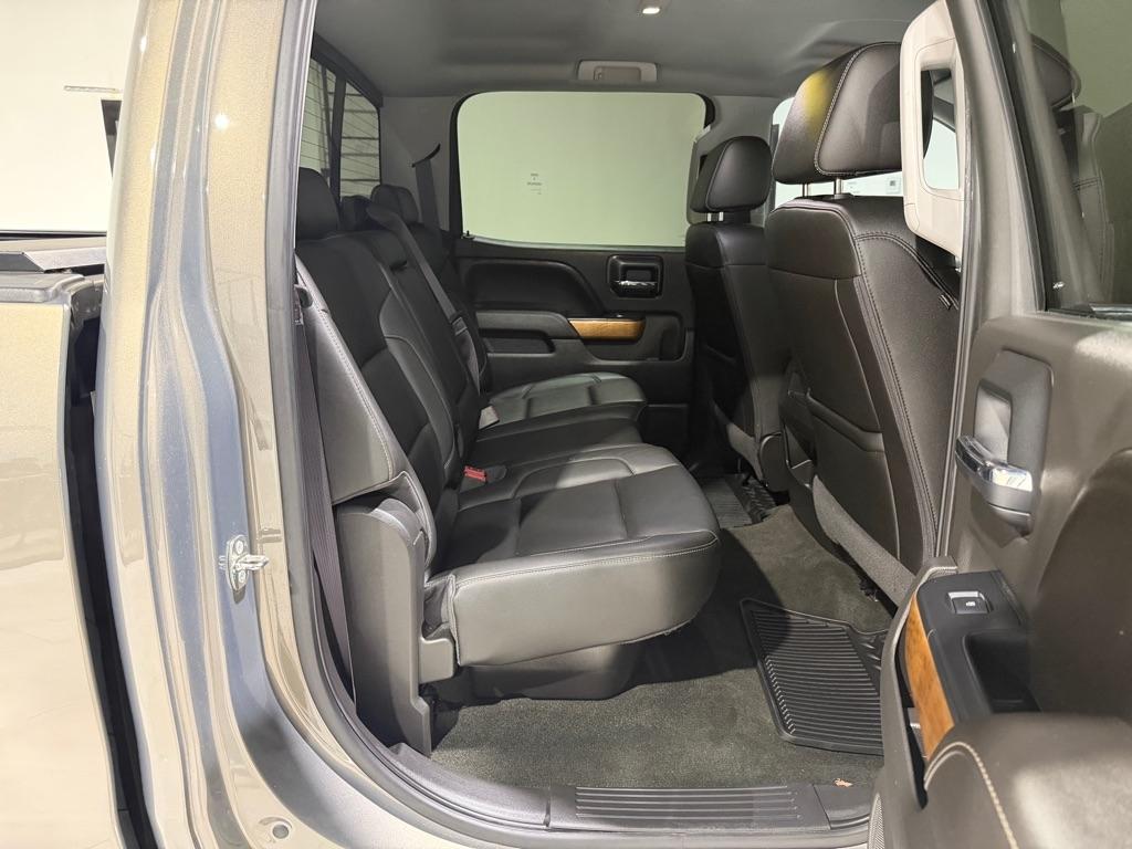 Chevrolet Silverado 1500 LTZ Crew Cab 2WD 2017