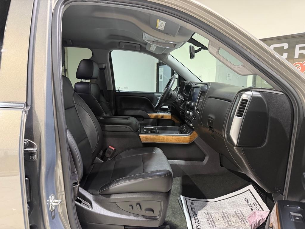 Chevrolet Silverado 1500 LTZ Crew Cab 2WD 2017