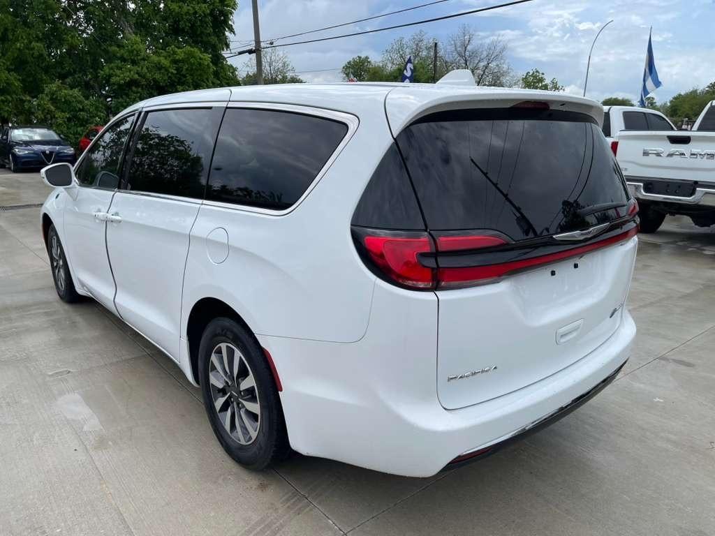 Chrysler Pacifica Hybrid Touring L 2022