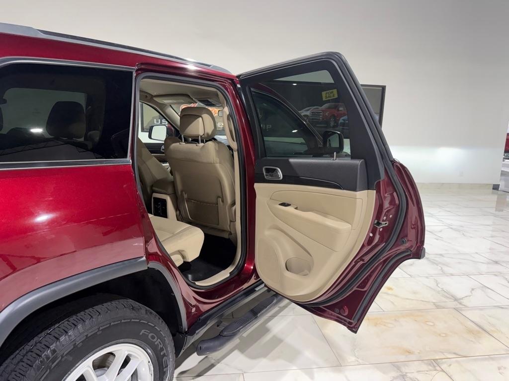 Jeep Grand Cherokee Laredo 2WD 2020