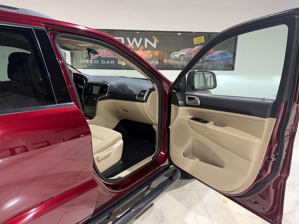 Jeep Grand Cherokee Laredo 2WD 2020