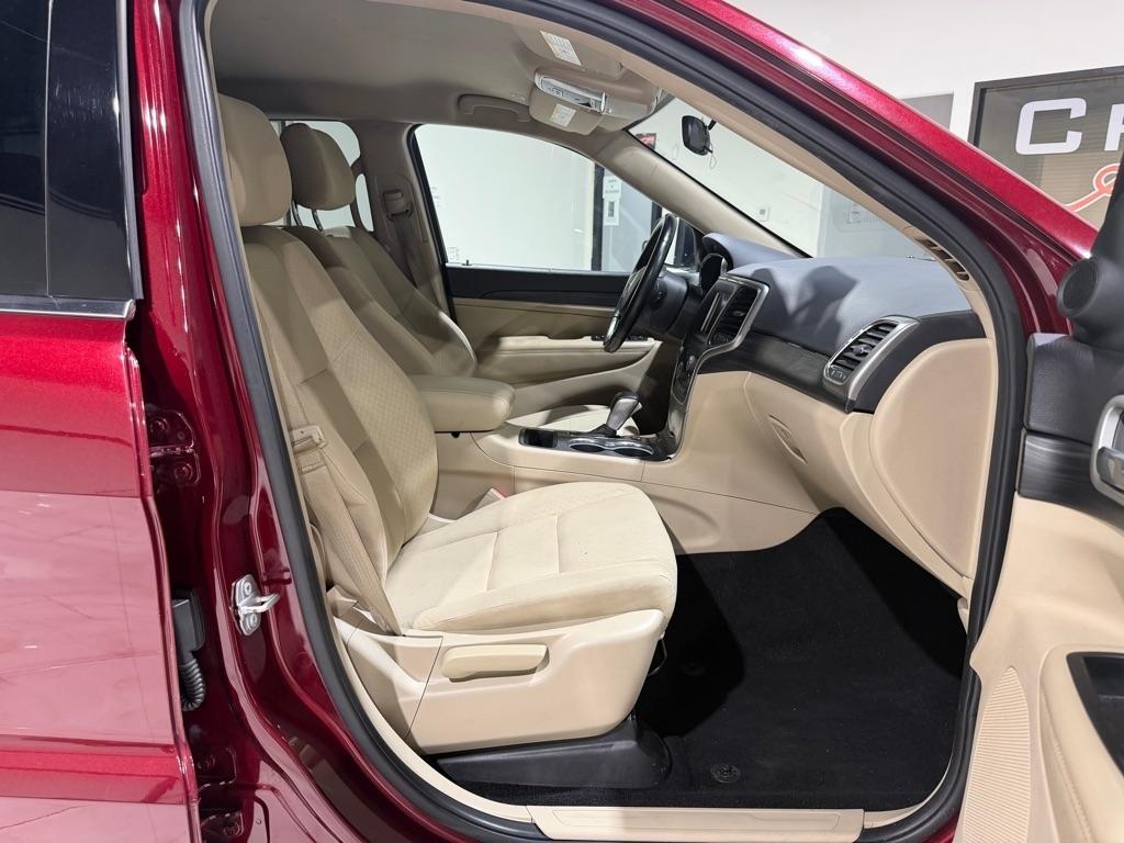 Jeep Grand Cherokee Laredo 2WD 2020