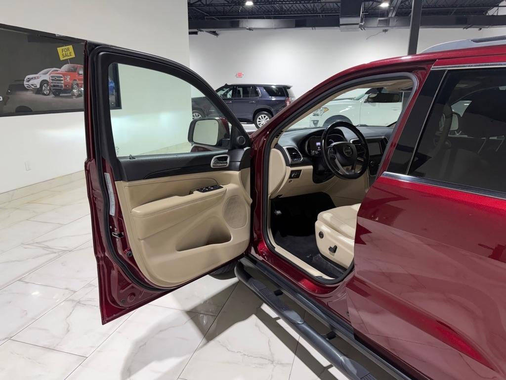 Jeep Grand Cherokee Laredo 2WD 2020