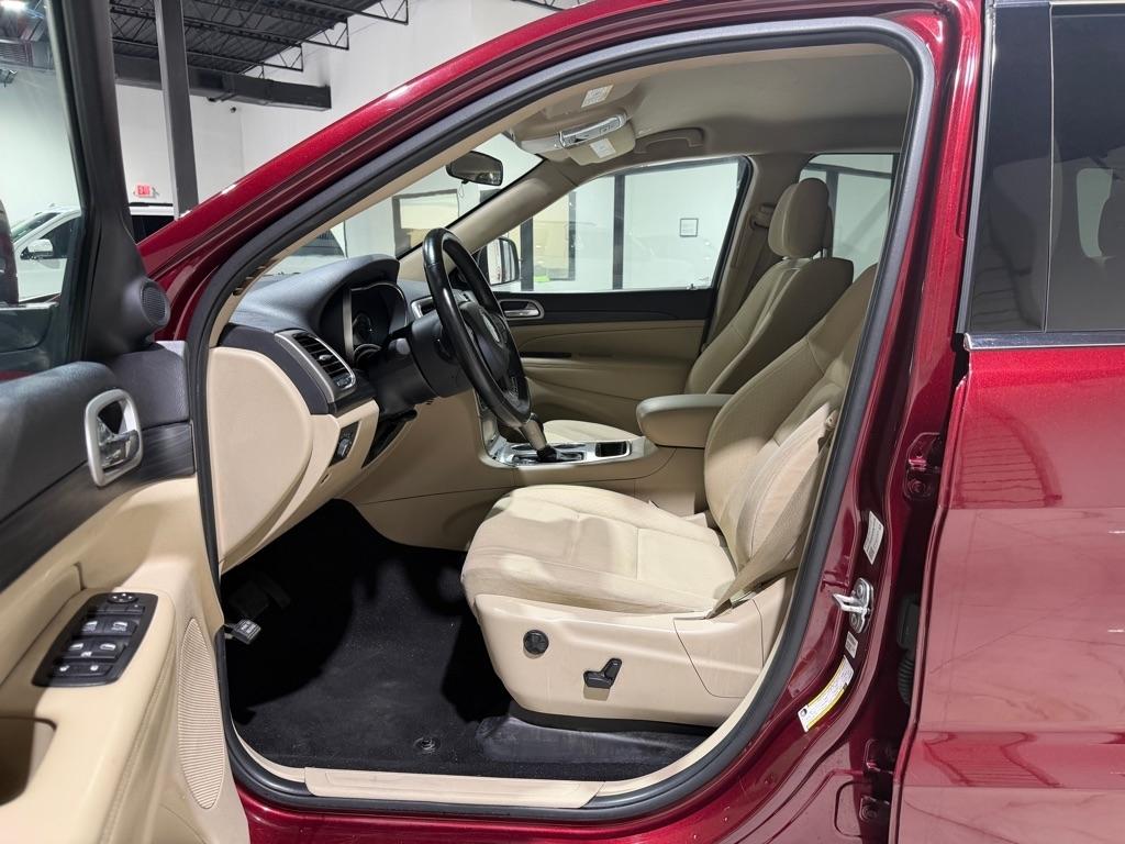 Jeep Grand Cherokee Laredo 2WD 2020