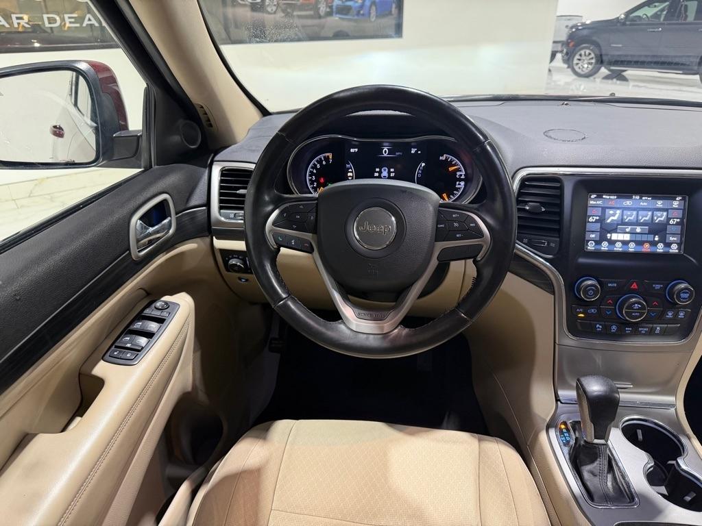 Jeep Grand Cherokee Laredo 2WD 2020