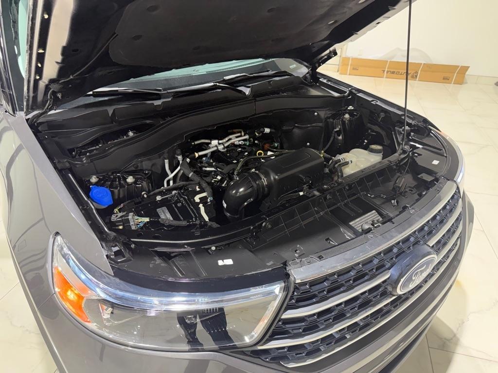 Ford Explorer XLT AWD 2021