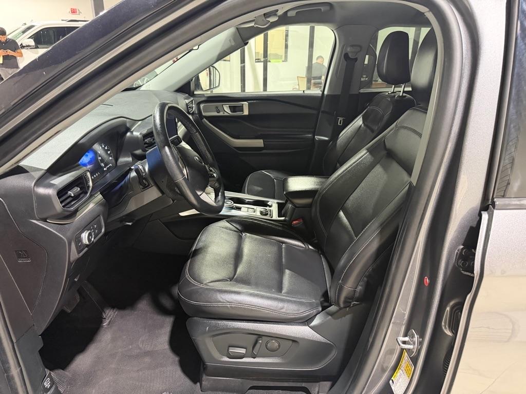 Ford Explorer XLT AWD 2021