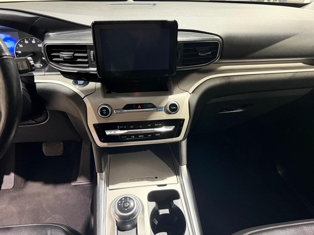 Ford Explorer XLT AWD 2021