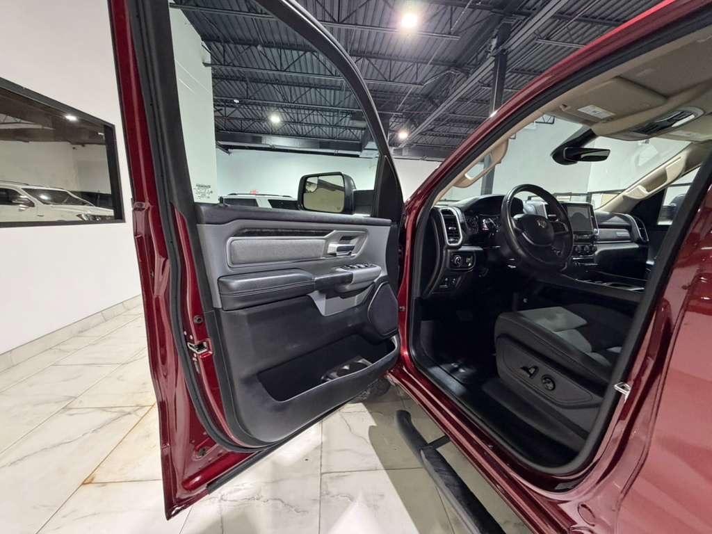 RAM 1500 Big Horn Crew Cab SWB 4WD 2020