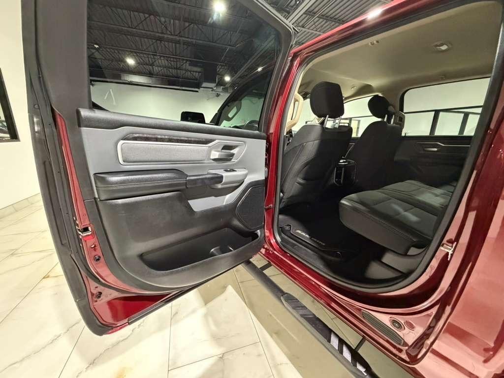 RAM 1500 Big Horn Crew Cab SWB 4WD 2020