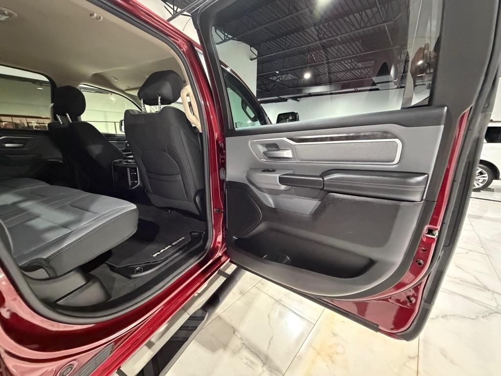 RAM 1500 Big Horn Crew Cab SWB 4WD 2020