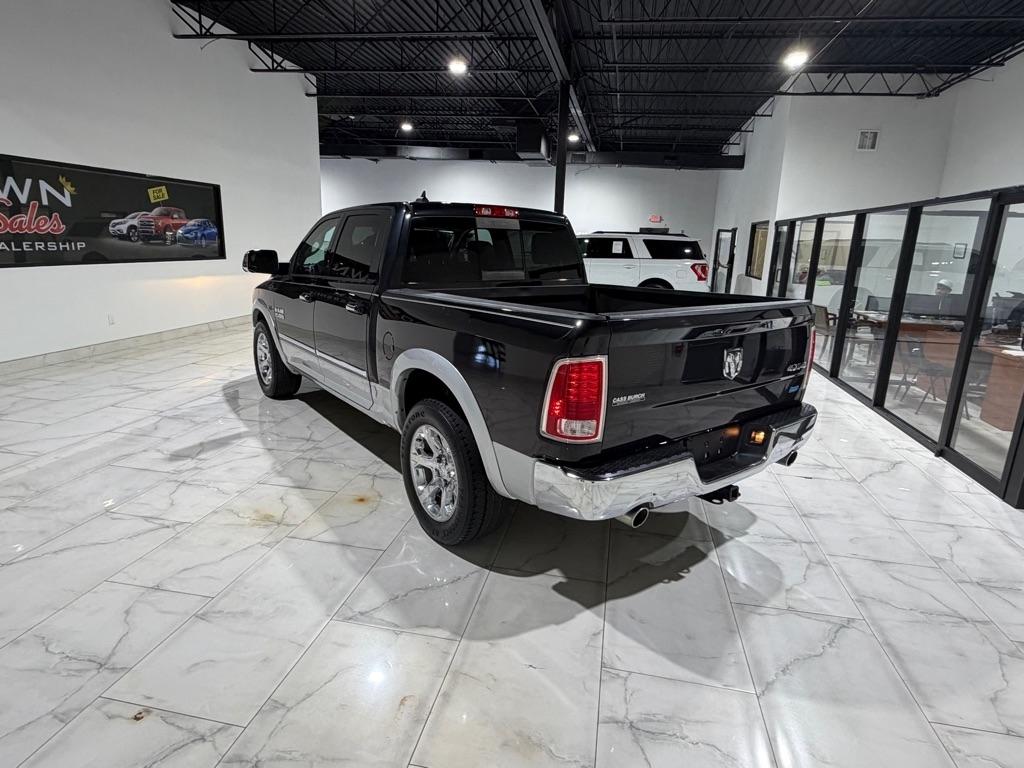 RAM 1500 Laramie Crew Cab SWB 4WD 2016