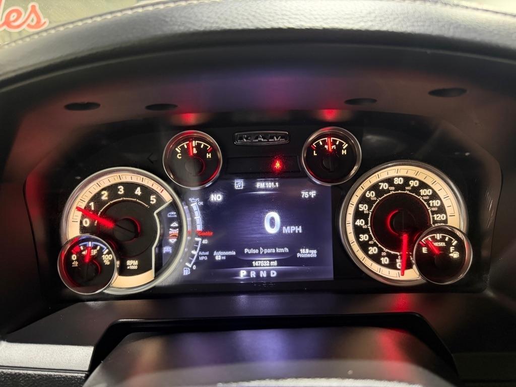 RAM 1500 Laramie Crew Cab SWB 4WD 2016